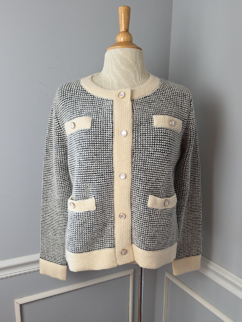 Sioni Cream Black Knit Old Money Office Casual Classic Lady Cardigan Sweater